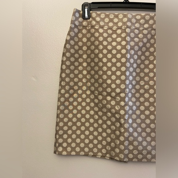 J.‎ Crew Silk Blend Taupe Polka Dot Pencil Skirt Size 4 - Picture 3 of 5